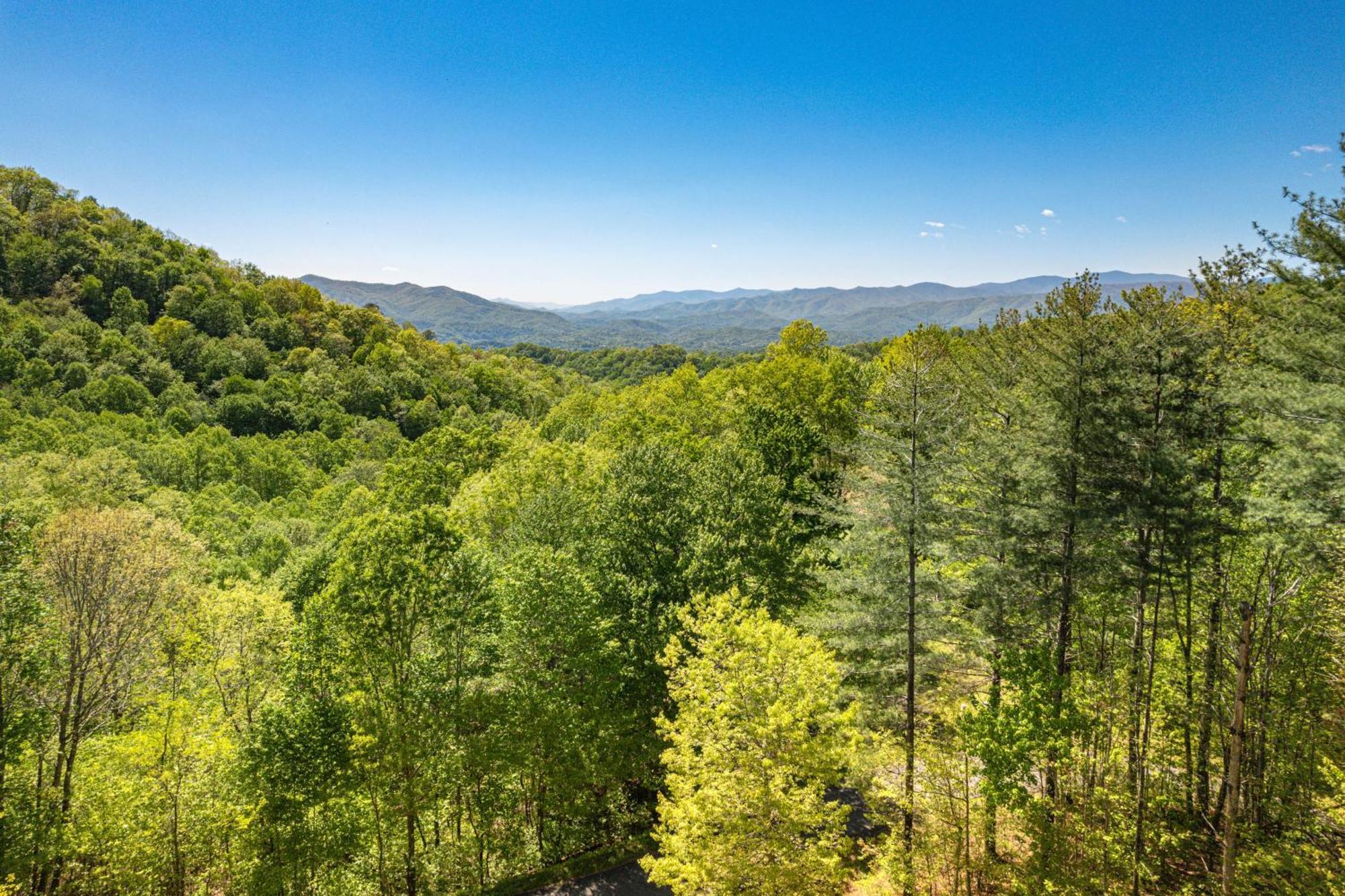 Sweeping Smoky Mountains Vacation Rental Whittier Exterior photo